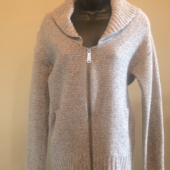 Aritzia TNA wool zip front sweater Grey - Picture 3 of 16